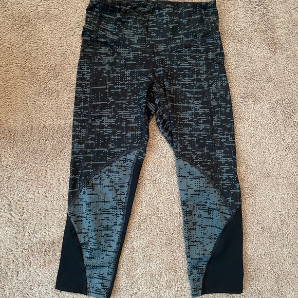 Champion Womens Capri Leggings - Picture 2 of 3